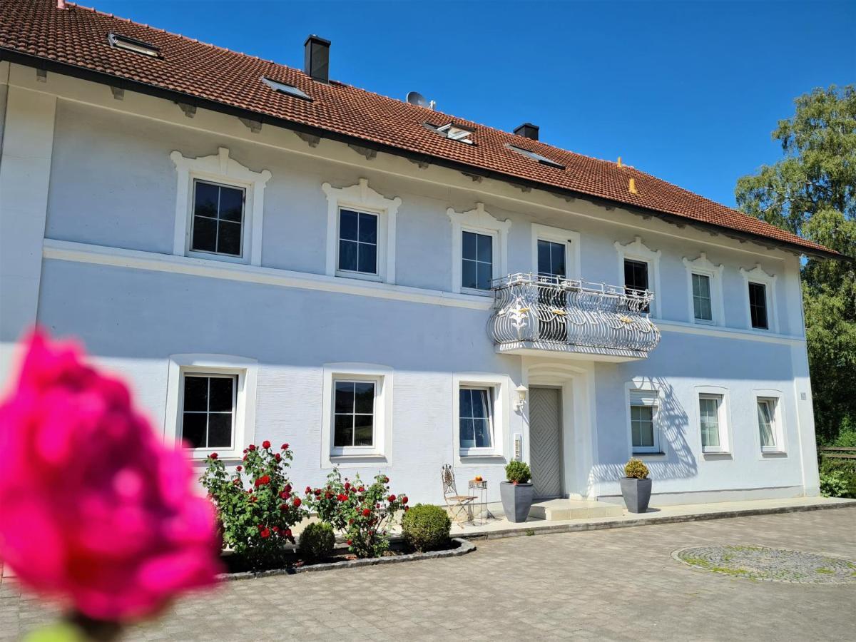 Gaestehaus Kirmerschneiderhof Bei Erding Berglern Exterior foto